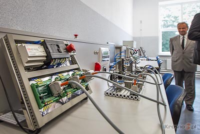 Regionalne Centrum  Edukacji Zawodowej i Nowoczesnych Technologii