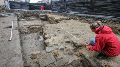Prace archeologiczne przy Bramie Wgierskiej