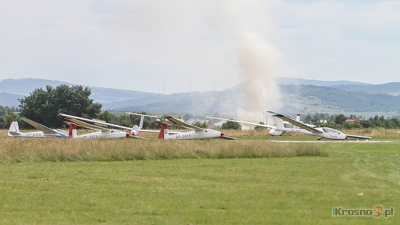 Szybowce na lotnisku