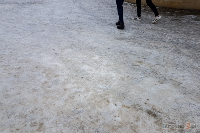 Oblodzone chodniki
